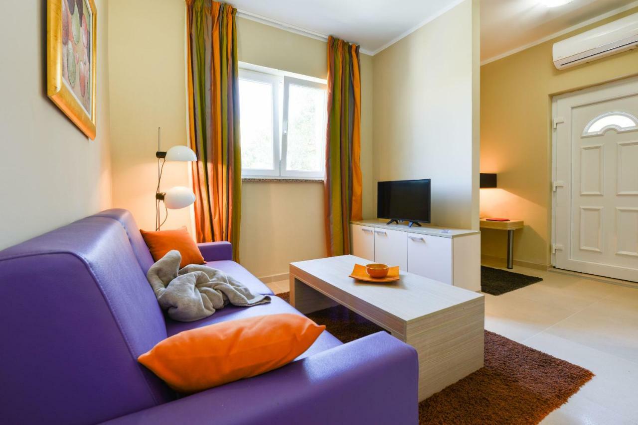 Cecilia Apartments Lun  Bagian luar foto