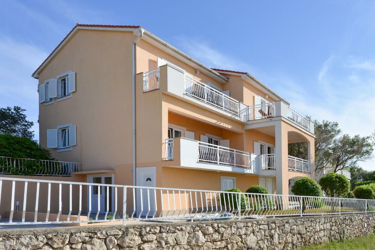 Cecilia Apartments Lun  Bagian luar foto